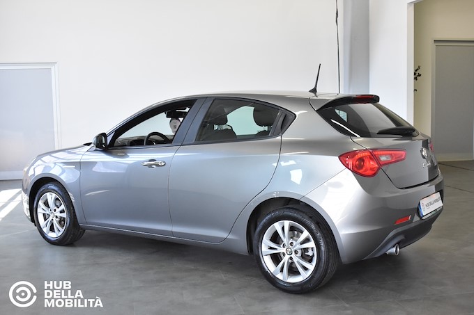 ALFA ROMEO Giulietta 1.6 JTDm-2 105 CV Distinctive